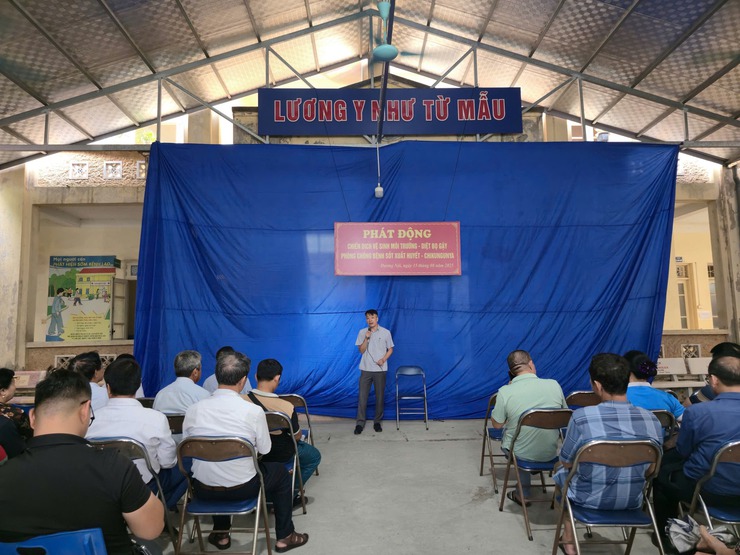 Ngành Y tế ra quân tổng vệ sinh môi trường phòng chống dịch sốt xuất huyết và bệnh Chikingunya- Ảnh 1.