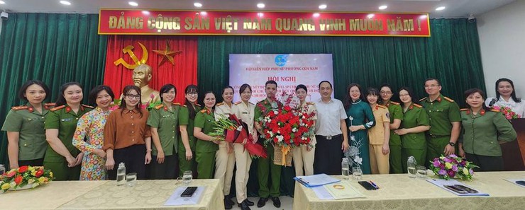 Hội LHPN phường Cửa Nam ra mắt Chi hội phụ nữ công an- Ảnh 1.
