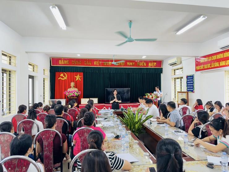 XÃ BA VÌ TỔ CHỨC TẬP HUẤN CÔNG TÁC ĐẢM BẢO AN TOÀN THỰC PHẨM TẠI CÁC NHÀ TRƯỜNG TRÊN ĐỊA BÀN XÃ BA VÌ NĂM 2025- Ảnh 2.