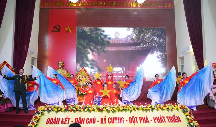 Đại hội đại biểu Đảng bộ xã Quảng Bị lần thứ I, nhiệm kỳ 2025-2030 thành công tốt đẹp- Ảnh 6.