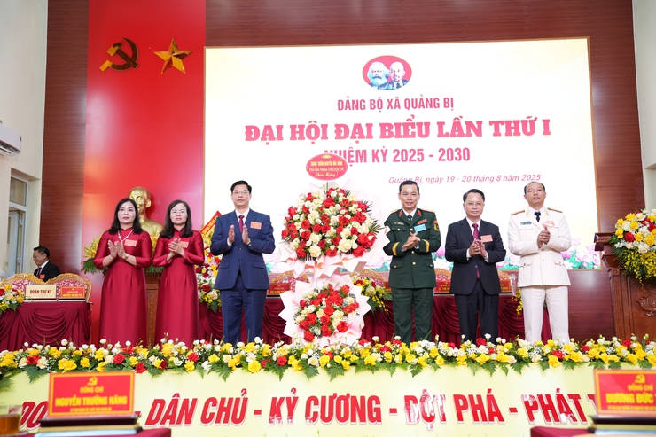 Đại hội đại biểu Đảng bộ xã Quảng Bị lần thứ I, nhiệm kỳ 2025-2030 thành công tốt đẹp- Ảnh 3.