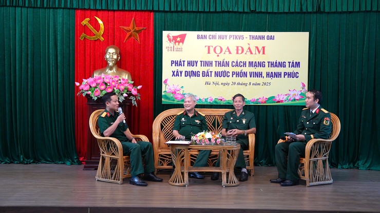 Tọa đàm phát huy tinh thần Cách mạng tháng Tám, xây dựng đất nước phồn vinh, hạnh phúc- Ảnh 5.