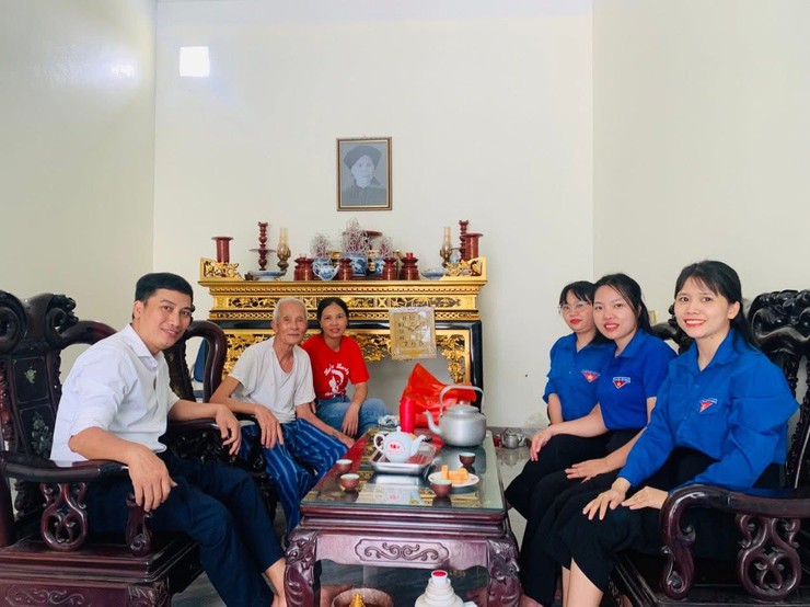 Đoàn Thanh niên xã Phúc Lộc sôi nổi các hoạt động chào mừng kỷ niệm 80 năm Cách mạng Tháng Tám năm 1945 và Quốc khánh 2/9 (1945 – 2025)- Ảnh 2.