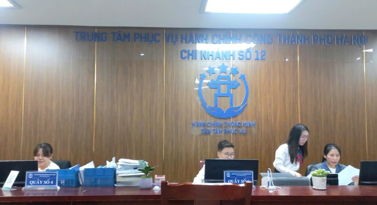 Điều chỉnh địa điểm thực hiện thủ tục hành chính tại Chi nhánh số 12 Trung tâm Phục vụ hành chính công Thành phố- Ảnh 1.
