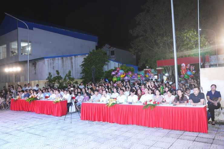 Chương trình văn nghệ chào mừng thành công Đại hội Đảng bộ xã Hoà Xá lần thứ I, nhiệm kỳ 2025–2030, kỷ niệm 80 năm Cách mạng Tháng Tám, Quốc khánh 2/9- Ảnh 3.