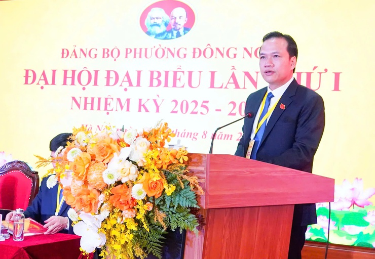 XÂY DỰNG ĐẢNG BỘ, HỆ THỐNG CHÍNH TRỊ TRONG SẠCH VỮNG MẠNH; KIẾN THIẾT PHƯỜNG ĐÔNG NGẠC TRỞ THÀNH ĐÔ THỊ GIÀU ĐẸP, VĂN MINH, HIỆN ĐẠI- Ảnh 1.