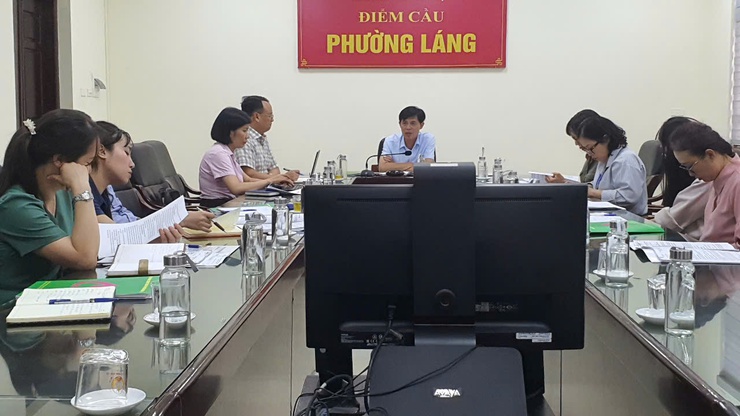 UBND phường Láng làm việc với Ngân hàng Chính sách Xã hội Đống Đa về việc thực hiện nhiệm vụ trên địa bàn phường 6 tháng cuối năm 2025- Ảnh 2.