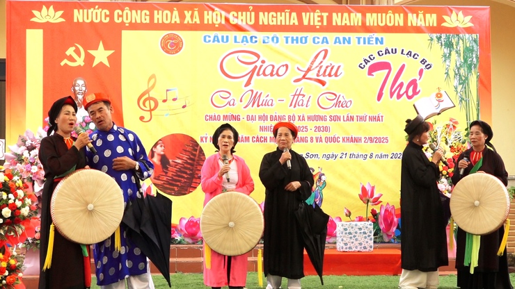 Âm vang thơ ca mừng Đảng, mừng quê hương- Ảnh 5.