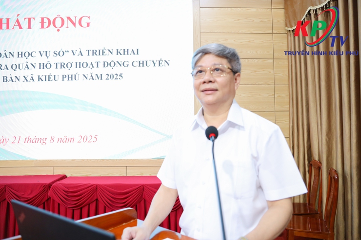 Xã Kiều Phú Phát động phong trào “Bình dân học vụ số”, Chung tay thực hiện chiến dịch 45 ngày đêm ra quân hỗ trợ chuyển đổi số trong giai đoạn đầu vận hành chính quyền địa phương theo mô hình 2 cấp- Ảnh 9.