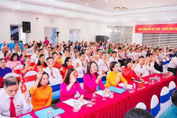 Phiên trù bị Đại hội đại biểu Đảng bộ phường Phúc Lợi lần thứ I, nhiệm kỳ 2025 - 2030- Ảnh 2.
