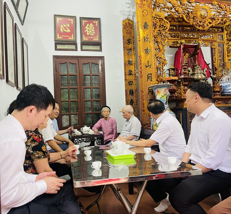 Đồng chí Phạm Xuân Toàn – Bí thư Đảng ủy, Chủ tịch HĐND xã Thiên Lộc -Trưởng đoàn công tác số 01 thăm, tặng quà tri ân người có công nhân dịp kỷ niệm 80 năm Quốc khánh 02/9- Ảnh 12.