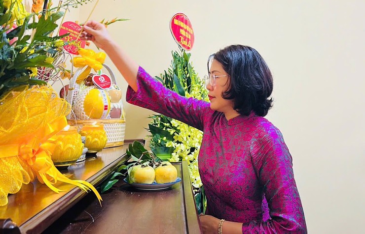 ĐOÀN LÃNH ĐẠO ĐẢNG ỦY - HĐND - UBND - ỦY BAN MTTQ VIỆT NAM PHƯỜNG CỬA NAM DÂNG HƯƠNG TƯỞNG NIỆM TẠI DI TÍCH LỊCH SỬ NHÂN KỶ NIỆM 80 NĂM QUỐC KHÁNH NƯỚC CỘNG HÒA XÃ HỘI CHỦ NGHĨA VIỆT NAM (02/9/1945 – 02/9/2025)- Ảnh 3.