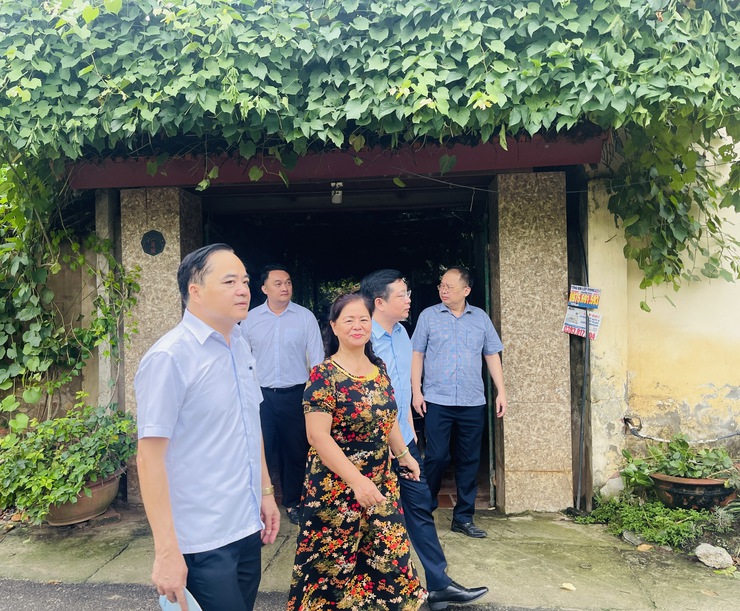 Đồng chí Phạm Xuân Toàn – Bí thư Đảng ủy, Chủ tịch HĐND xã Thiên Lộc -Trưởng đoàn công tác số 01 thăm, tặng quà tri ân người có công nhân dịp kỷ niệm 80 năm Quốc khánh 02/9- Ảnh 13.