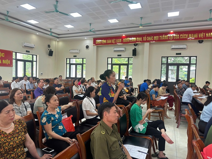 Hội nghị triển khai kế hoạch và hướng dẫn hỗ trợ cài đặt E-TAX Mobile, thu thuế sử dụng đất phi nông nghiệp năm 2025 trên địa bàn xã Thiên Lộc- Ảnh 6.
