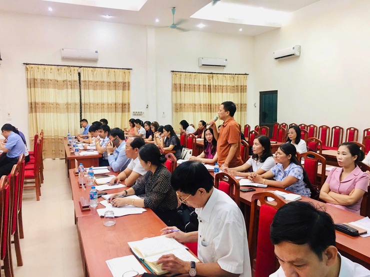 BAN THƯỜNG VỤ ĐẢNG UỶ XÃ YÊN BÀI HỌP NGHE UỶ BAN NHÂN DÂN XÃ BÁO CÁO CÔNG TÁC CHUẨN BỊ CHO NĂM HỌC MỚI 2025-2026.- Ảnh 2.