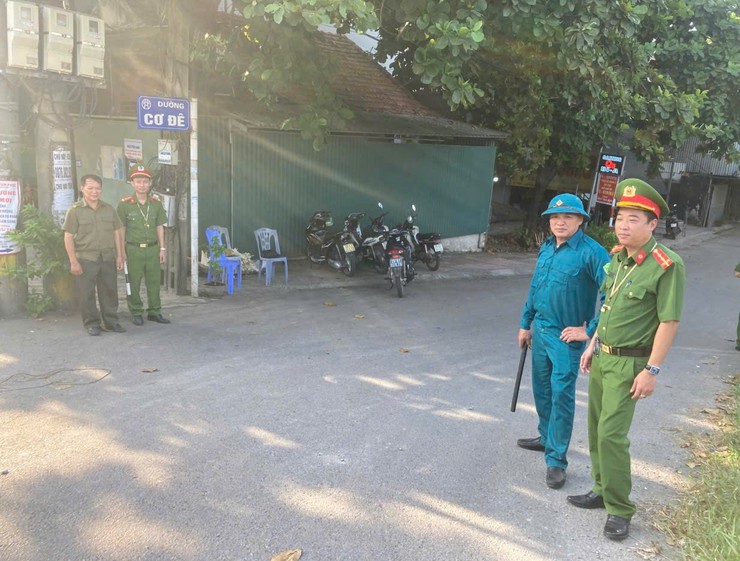 Công an xã Dương Hoà đảm bảo an toàn tuyệt đối an ninh trật tự phục vụ Đại hội đại biểu Đảng bộ xã lần thứ Nhất, nhiệm kỳ 2025-2030- Ảnh 4.