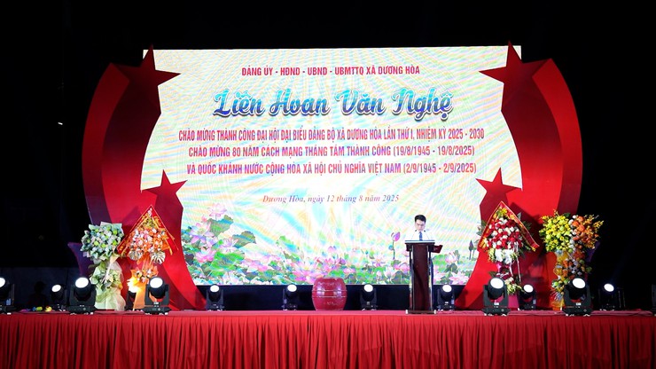 Liên hoan văn nghệ chào mừng thành công của Đại hội đại biểu Đảng bộ xã Dương Hoà lần thứ I, nhiệm kỳ 2025 – 2030- Ảnh 1.