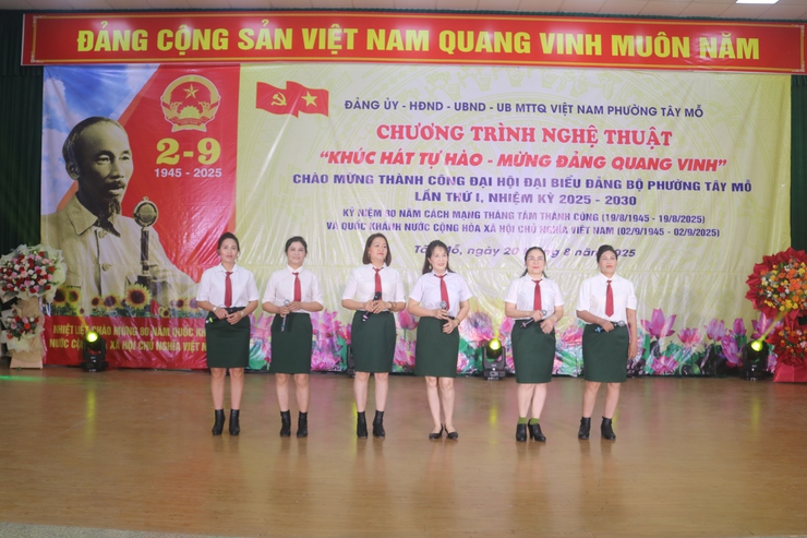 Chương trình nghệ thuật chào mừng thành công Đại hội đại biểu Đảng bộ phường Tây Mỗ lần thứ I, nhiệm kỳ 2025 – 2030- Ảnh 11.
