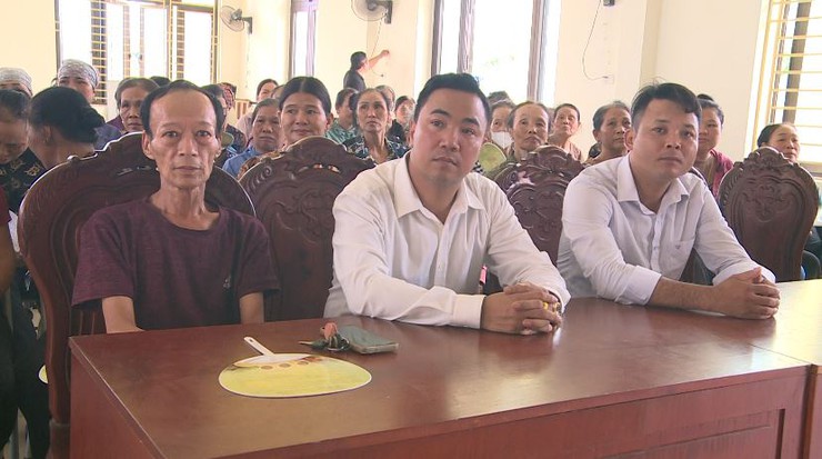 Hội Nông dân xã tổ chức tập huấn kỹ thuật sử dụng phân bón đối với cây trồng cho hội viên trên địa bàn xã- Ảnh 2.