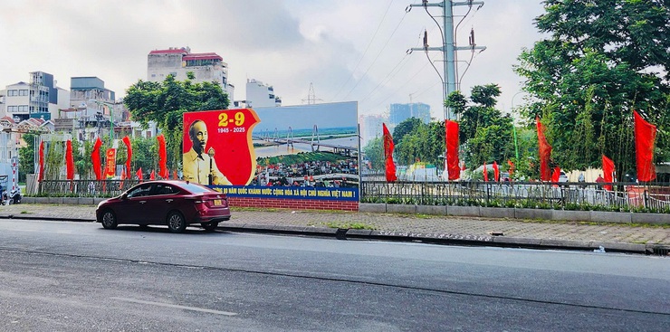 PHƯỜNG PHƯƠNG LIỆT RỰC RỠ CỜ HOA CHÀO ĐÓN NGÀY KỶ NIỆM 80 NĂM CÁCH MẠNG THÁNG TÁM THÀNH CÔNG VÀ QUỐC KHÁNH (2/9)- Ảnh 8.