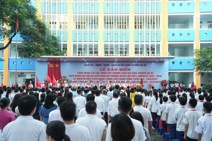 Lễ gắn biển công trình cải tạo, nâng cấp Trường THCS Gia Thụy: Một dấu ấn đáng nhớ!- Ảnh 1.