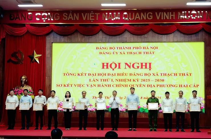 Xã Thạch Thất tổ chức hội nghị tổng kết thành công Đại hội Đại biểu Đảng bộ lần thứ nhất và sơ kết việc vận hành chính quyền địa phương 2 cấp- Ảnh 7.