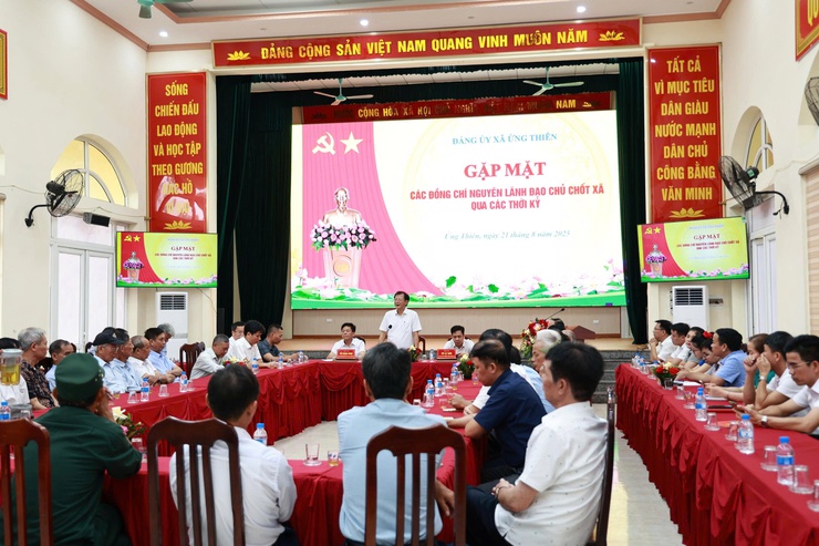 Đảng ủy xã Ứng Thiên gặp mặt các đồng chí nguyên lãnh đạo chủ chốt xã qua các thời kỳ- Ảnh 4.