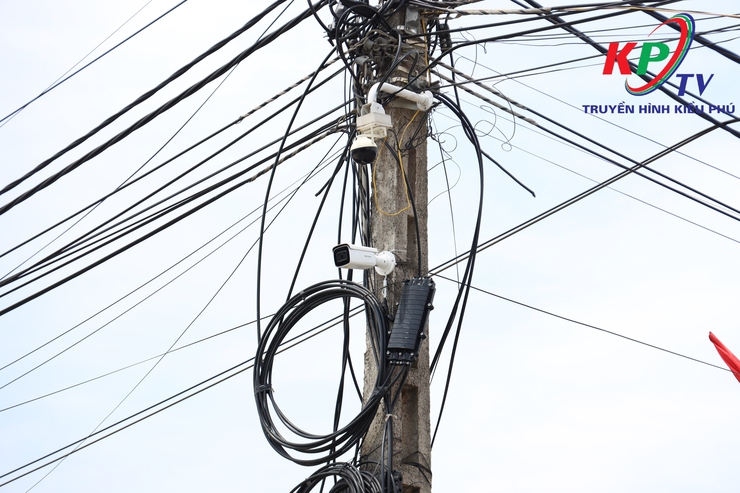 Xã Kiều Phú triển khai khởi công công trình Lắp đặt hệ thống camera giám sát an ninh trật tự, an toàn giao thông, trật tự xây dựng trên địa bàn xã- Ảnh 4.
