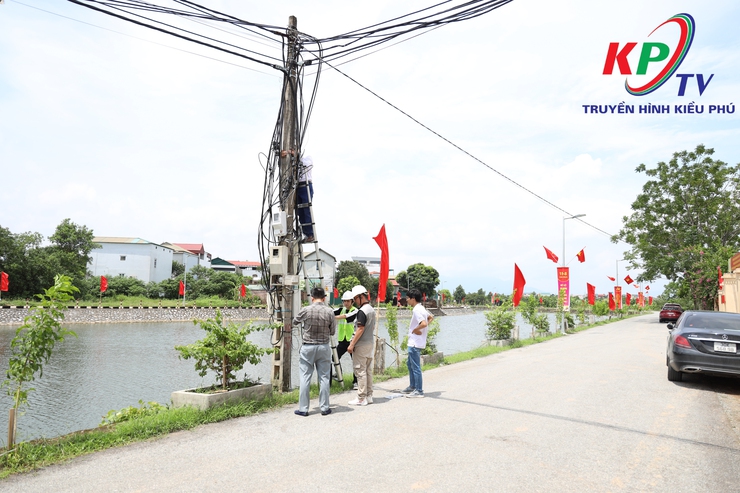 Xã Kiều Phú triển khai khởi công công trình Lắp đặt hệ thống camera giám sát an ninh trật tự, an toàn giao thông, trật tự xây dựng trên địa bàn xã- Ảnh 3.