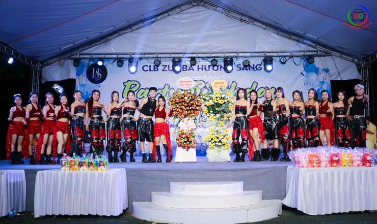 CLB Zumba Hương Sang tổ chức Gala kỷ niệm 2 năm thành lập- Ảnh 1.