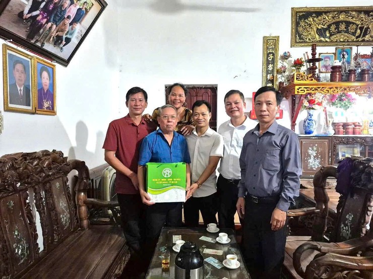 Liên Minh thành lập 9 đoàn thăm tặng quà gia đình chính sách nhân kỷ niệm 80 năm Quốc khánh nước Cộng hòa XHCN Việt Nam- Ảnh 1.