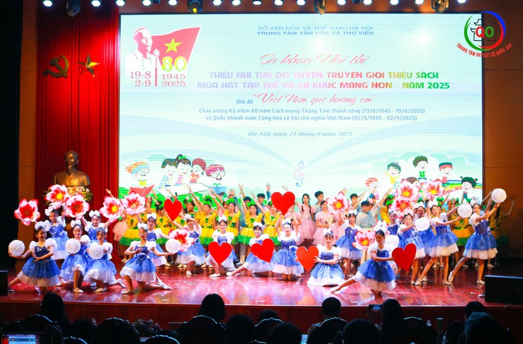 Hội thi sơ khảo thiếu nhi thủ đô tuyên truyền giới thiệu sách, Múa hát tập thể và ca khúc măng non năm 2025- Ảnh 15.