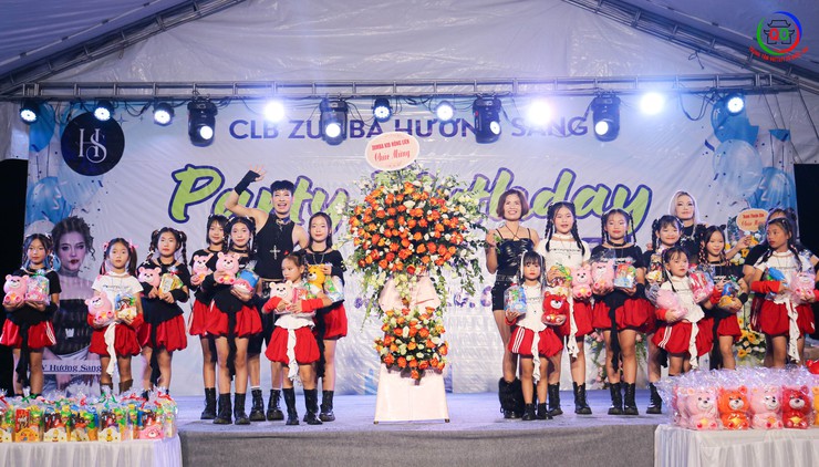 CLB Zumba Hương Sang tổ chức Gala kỷ niệm 2 năm thành lập- Ảnh 2.