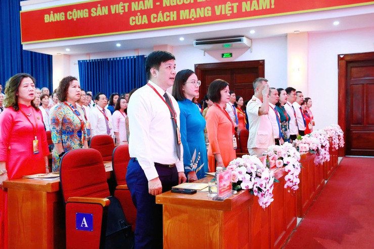 Phiên trù bị Đại hội đại biểu Đảng bộ phường Kim Liên lần thứ I: Khẳng định tinh thần đoàn kết, thống nhất, quyết tâm cho nhiệm kỳ mới- Ảnh 1.