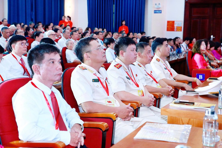 Phiên trù bị Đại hội đại biểu Đảng bộ phường Kim Liên lần thứ I: Khẳng định tinh thần đoàn kết, thống nhất, quyết tâm cho nhiệm kỳ mới- Ảnh 8.