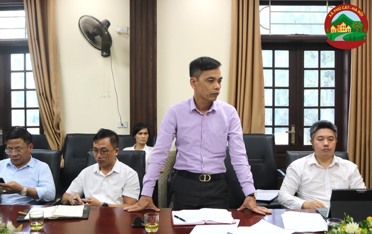 UBND Xã tổ chức hội nghị làm việc với các cơ quan, đơn vị về công tác tiếp nhận, giải quyết TTHC.- Ảnh 5.
