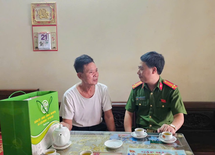 Liên Minh thành lập 9 đoàn thăm tặng quà gia đình chính sách nhân kỷ niệm 80 năm Quốc khánh nước Cộng hòa XHCN Việt Nam- Ảnh 5.