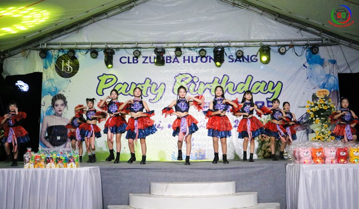 CLB Zumba Hương Sang tổ chức Gala kỷ niệm 2 năm thành lập- Ảnh 7.
