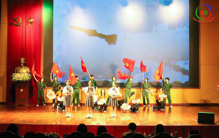 Hội thi sơ khảo thiếu nhi thủ đô tuyên truyền giới thiệu sách, Múa hát tập thể và ca khúc măng non năm 2025- Ảnh 7.