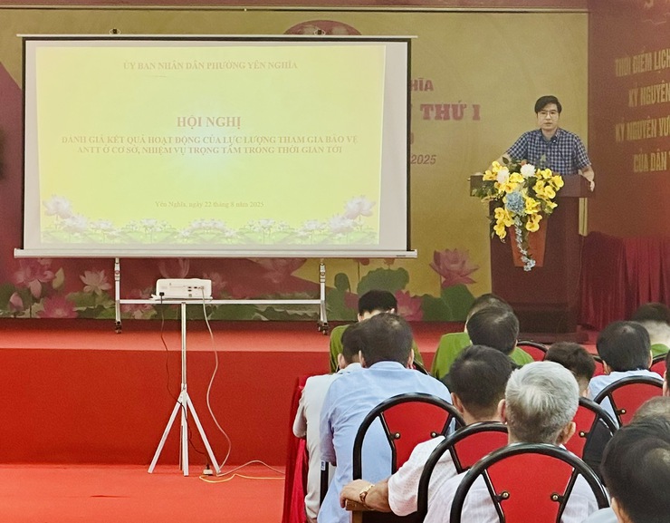 PHƯỜNG YÊN NGHĨA SƠ KẾT 1 NĂM TRIỂN KHAI LỰC LƯỢNG THAM GIA BẢO VỆ ANTT CƠ SỞ- Ảnh 2.