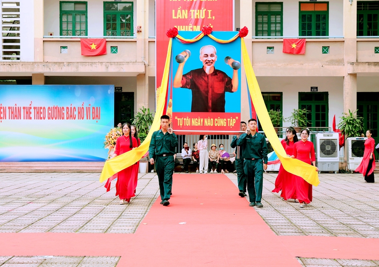 KHAI MẠC ĐẠI HỘI THỂ DỤC THỂ THAO LẦN THỨ I VÀ TỔNG KẾT HOẠT ĐỘNG HÈ THANH THIẾU NHI XÃ THƯ LÂM NĂM 2025.- Ảnh 4.