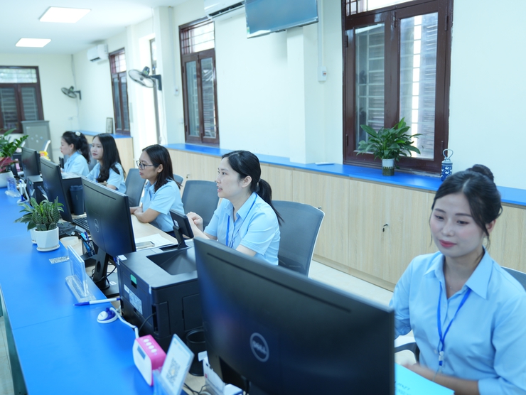 Trung tâm Phục vụ hành chính công thành phố Hà Nội:  Ra mắt hai Điểm Phục vụ hành chính công tại Sơn Tây và Quảng Oai- Ảnh 5.
