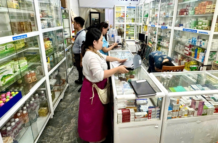 PHƯỜNG VĂN MIẾU- QUỐC TỬ GIÁM LẬP ĐOÀN KIỂM TRA CÁC CƠ SỞ HÀNH NGHỀ Y DƯỢC NGOÀI CÔNG LẬP- Ảnh 2.