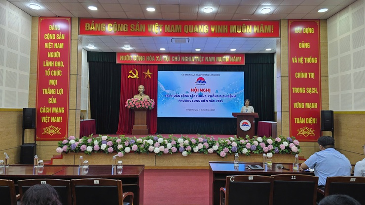 Phường Long Biên tập huấn công tác phòng, chống dịch bệnh năm 2025- Ảnh 1.