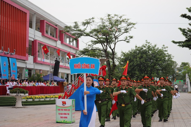 Xã Thiên Lộc long trọng tổ chức lễ khai mạc Đại hội Thể dục thể thao lần thứ I và tổng kết các hoạt động hè năm 2025 với chủ đề "Thiên Lộc - Vững bước tương lai"- Ảnh 12.