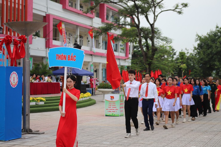 Xã Thiên Lộc long trọng tổ chức lễ khai mạc Đại hội Thể dục thể thao lần thứ I và tổng kết các hoạt động hè năm 2025 với chủ đề "Thiên Lộc - Vững bước tương lai"- Ảnh 30.