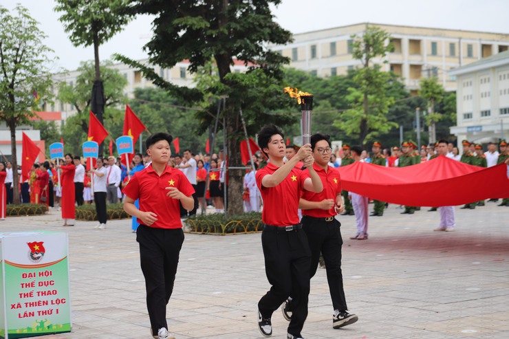 Xã Thiên Lộc long trọng tổ chức lễ khai mạc Đại hội Thể dục thể thao lần thứ I và tổng kết các hoạt động hè năm 2025 với chủ đề "Thiên Lộc - Vững bước tương lai"- Ảnh 14.