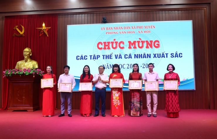 Xã Phú Xuyên: Tổng kết năm học 2024 -2025, triển khai nhiệm vụ năm học 2025-2026- Ảnh 7.