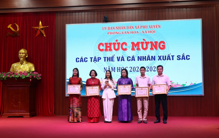 Xã Phú Xuyên: Tổng kết năm học 2024 -2025, triển khai nhiệm vụ năm học 2025-2026- Ảnh 8.