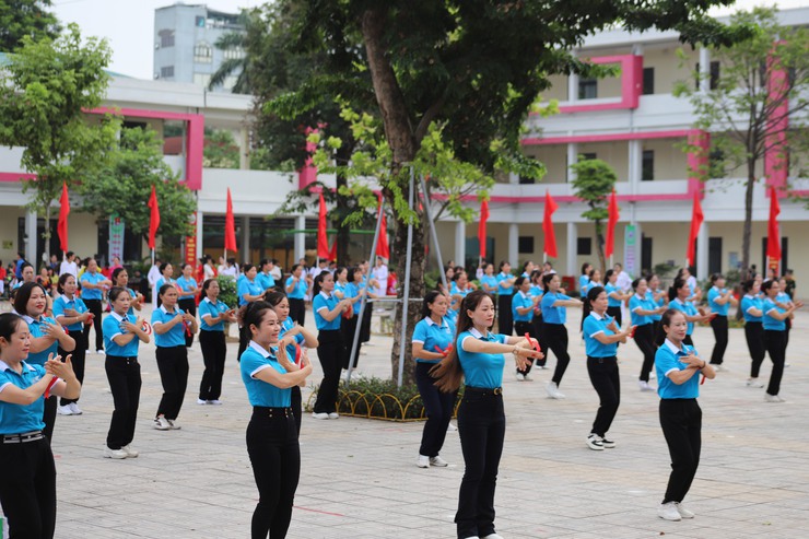 Xã Thiên Lộc long trọng tổ chức lễ khai mạc Đại hội Thể dục thể thao lần thứ I và tổng kết các hoạt động hè năm 2025 với chủ đề "Thiên Lộc - Vững bước tương lai"- Ảnh 64.